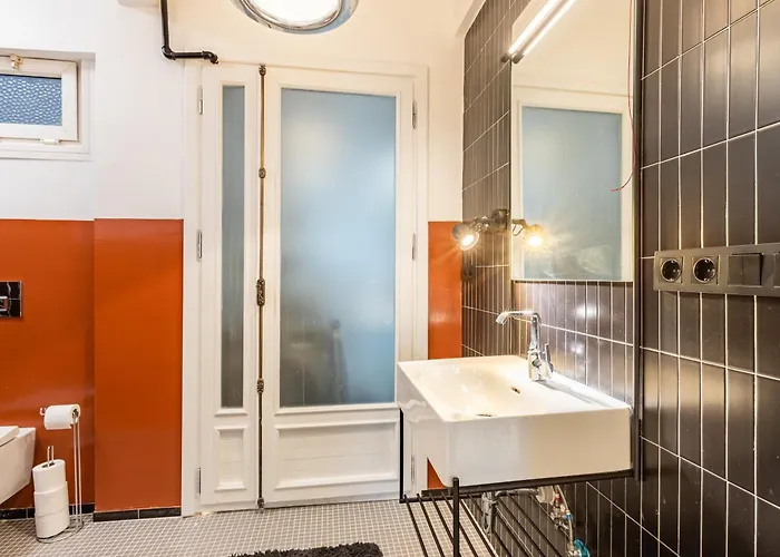 公寓 Hospitals & Location & Price